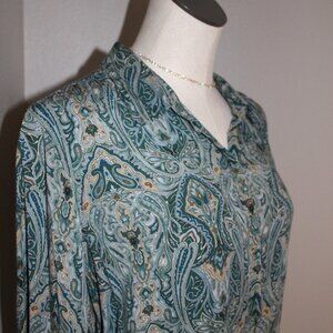 Liz Claiborne Button Down